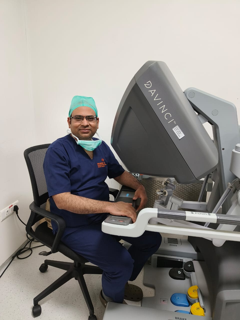 Dr. Harish NL- Robotic Surgical Oncologist